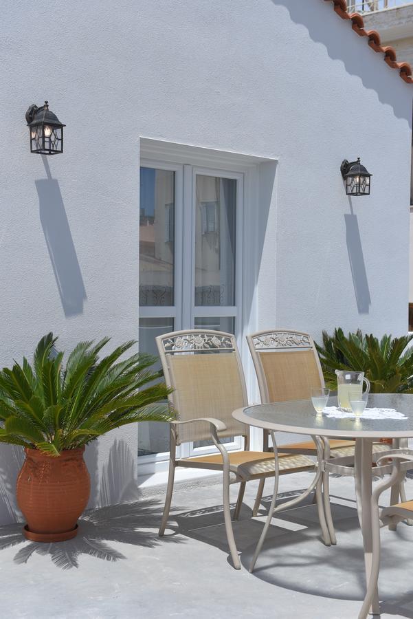 Oisyra Boutique Hotel Ermoupoli Bagian luar foto