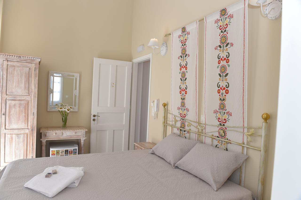 Oisyra Boutique Hotel Ermoupoli Bagian luar foto